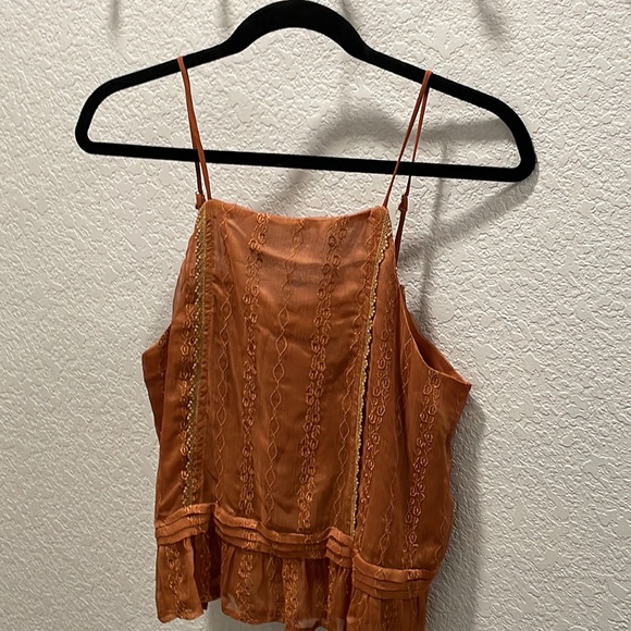J.O.A. Burnt orange womens S tank top BoHo embroidered lace ruffle buttons tucks - Picture 2 of 5